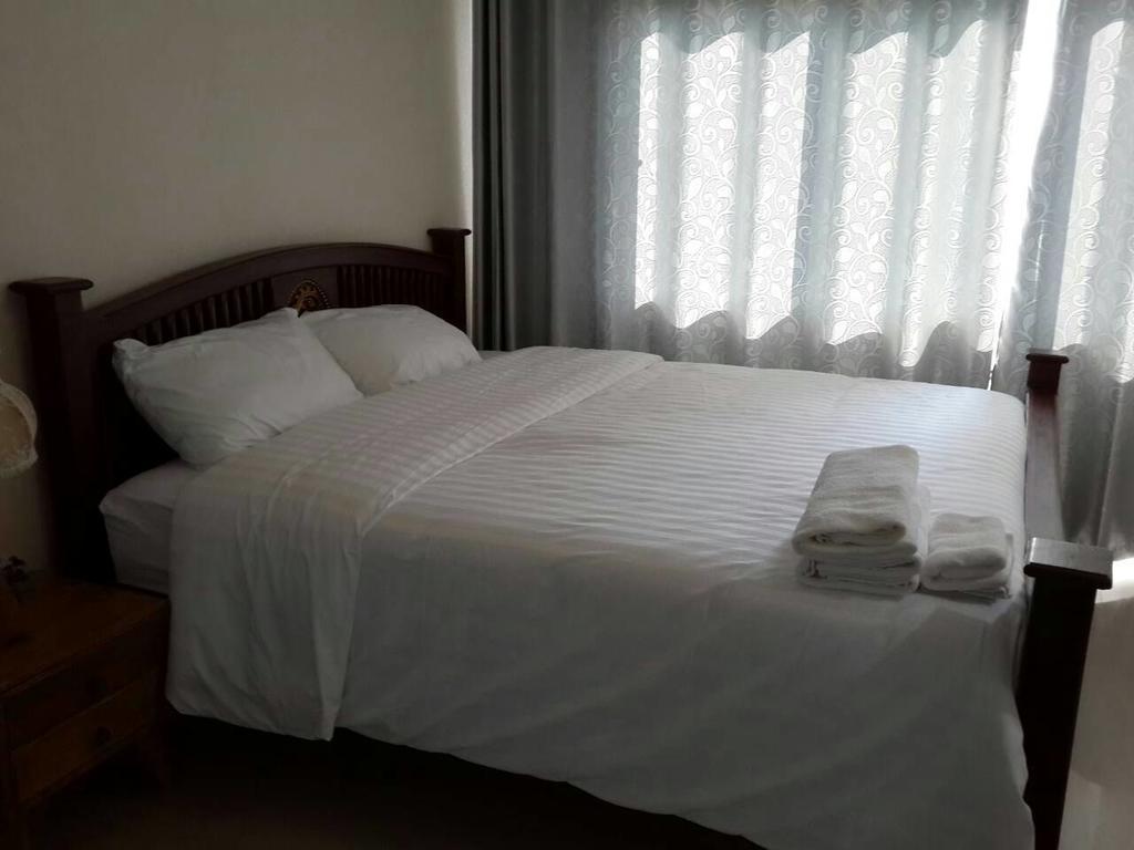 Farsai Homestay Lop Buri Eksteriør billede