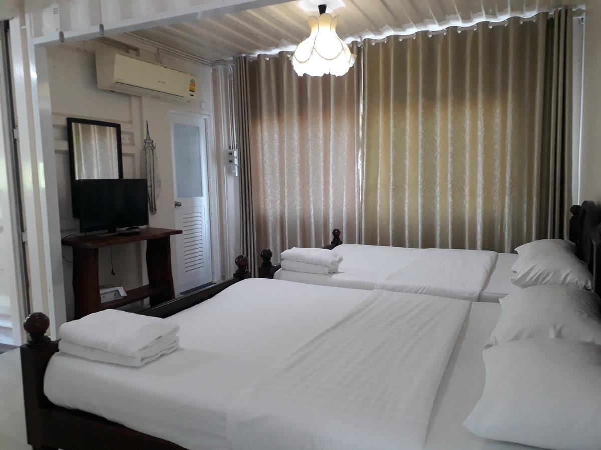 Farsai Homestay Lop Buri Eksteriør billede
