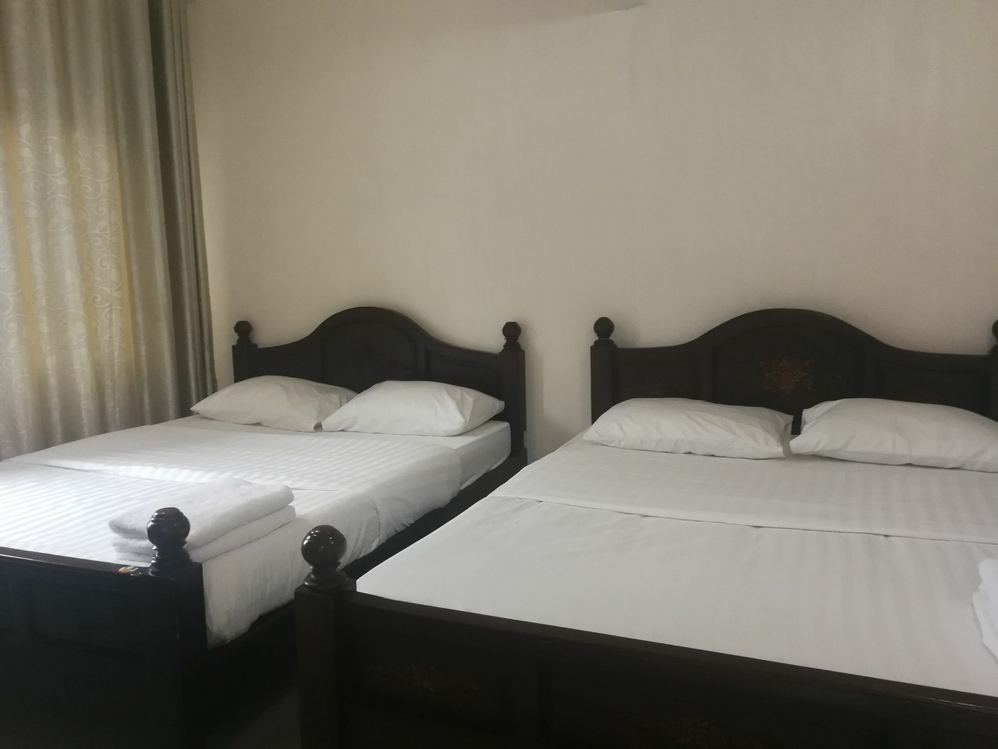 Farsai Homestay Lop Buri Eksteriør billede